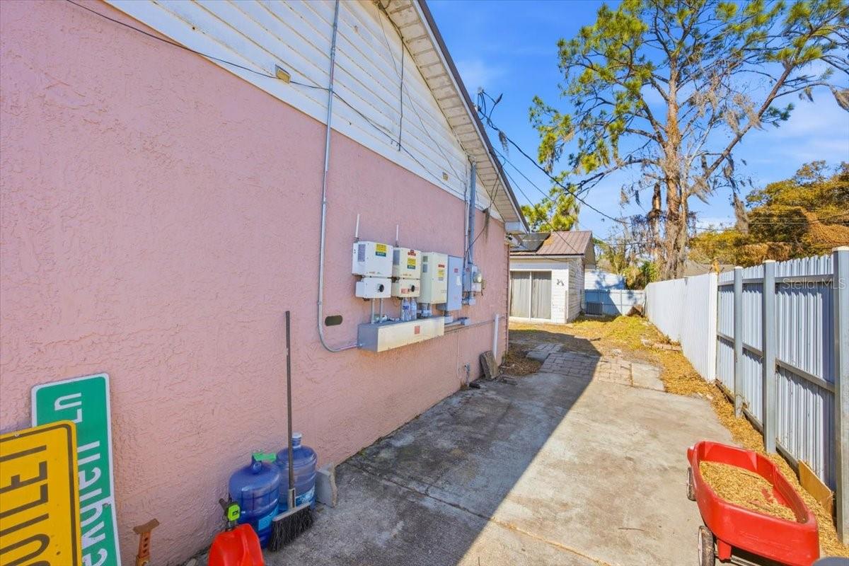 Image 23 of 36 For 3947 Pipkin Creek Road