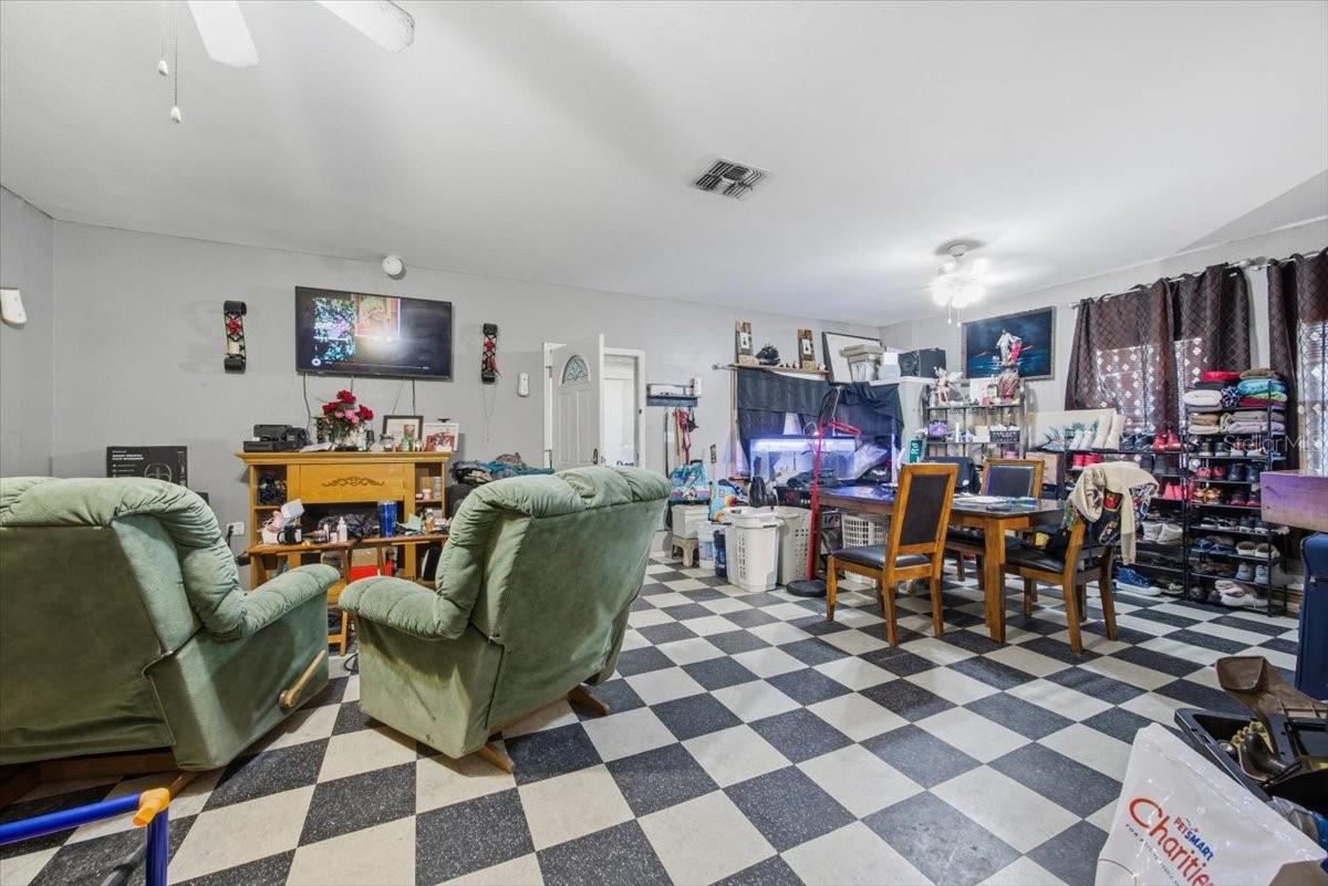 Image 28 of 36 For 3947 Pipkin Creek Road