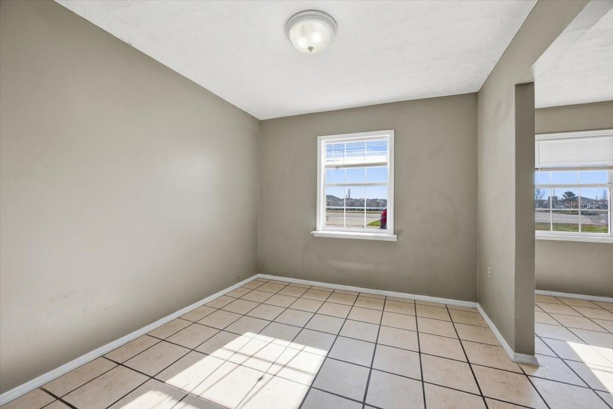 Image 7 of 36 For 3947 Pipkin Creek Road