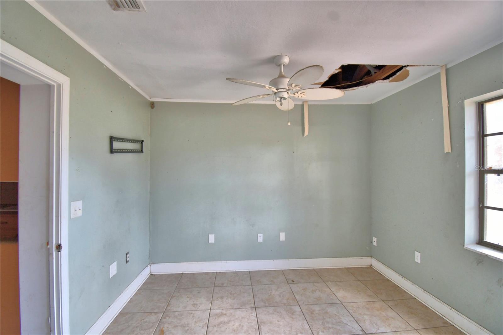 Image 13 of 51 For 3715 Old Dixie Highway