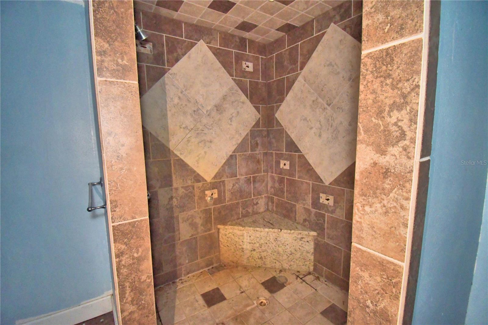 Image 20 of 51 For 3715 Old Dixie Highway