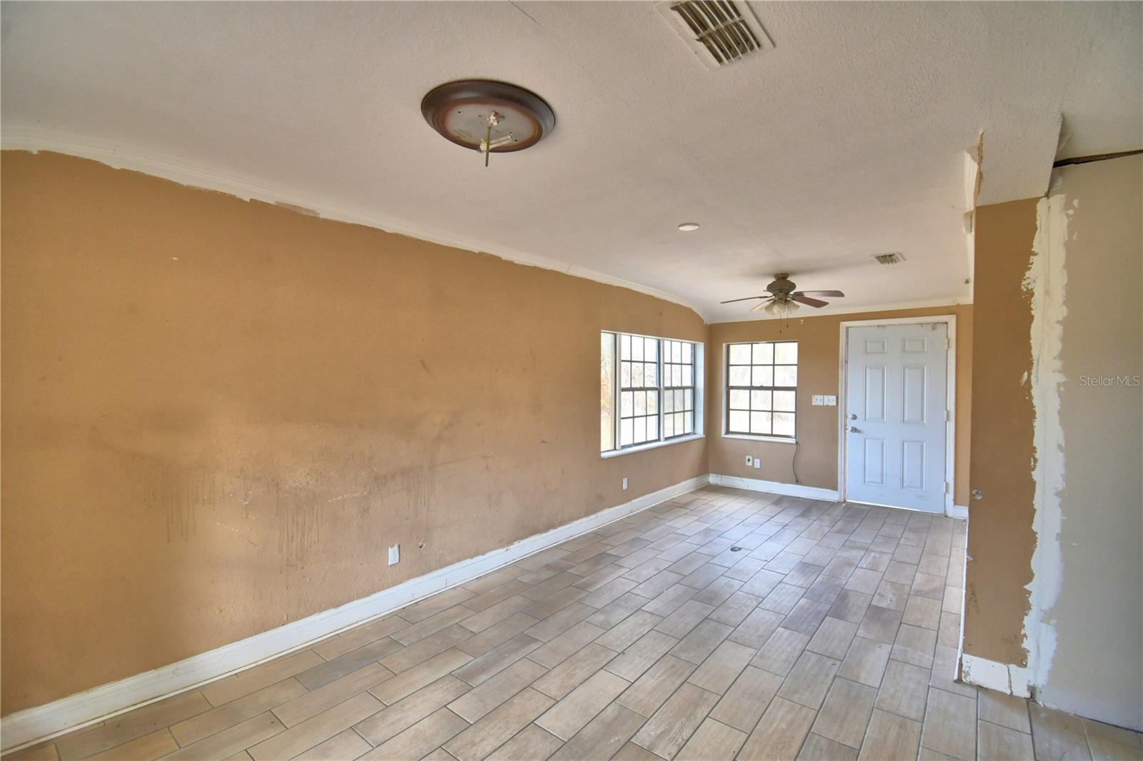 Image 3 of 51 For 3715 Old Dixie Highway