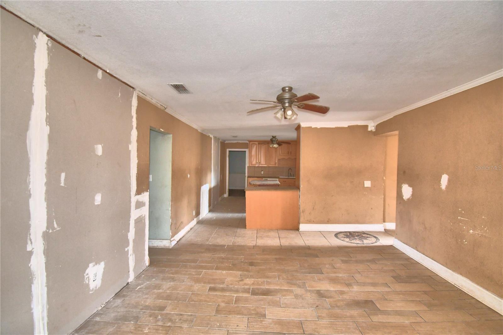 Image 8 of 51 For 3715 Old Dixie Highway