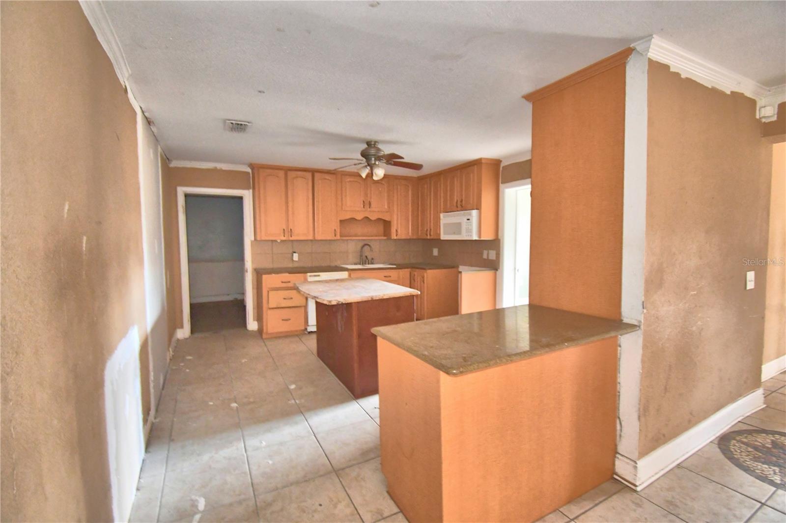 Image 9 of 51 For 3715 Old Dixie Highway