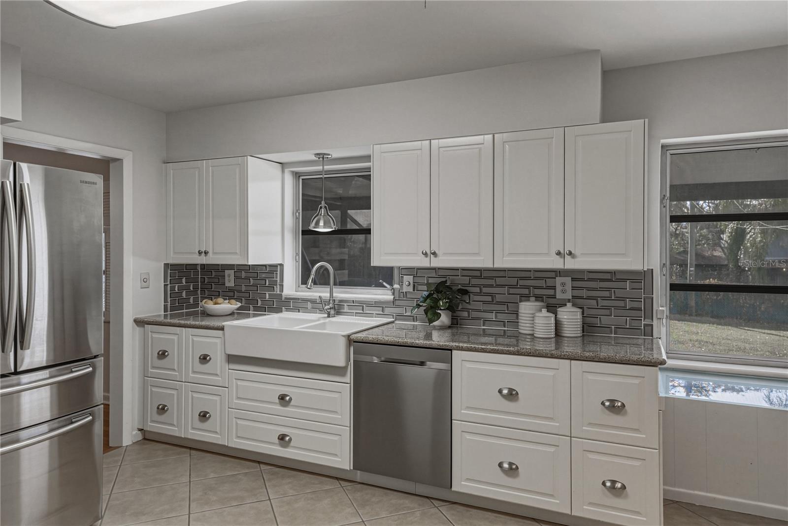 Image 13 of 74 For 2215 Woodbine Avenue