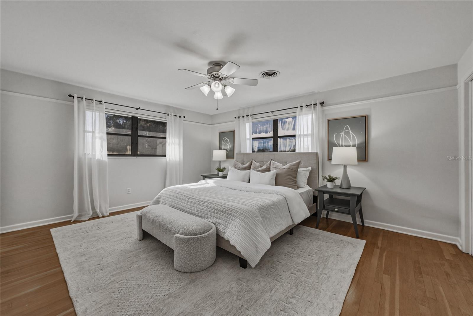 Image 21 of 74 For 2215 Woodbine Avenue