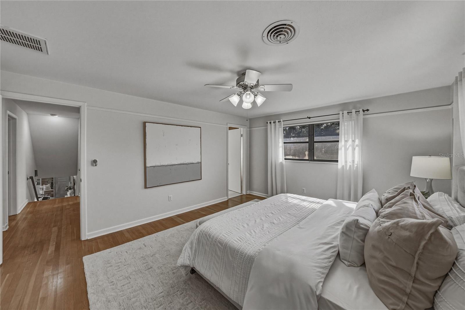 Image 23 of 74 For 2215 Woodbine Avenue