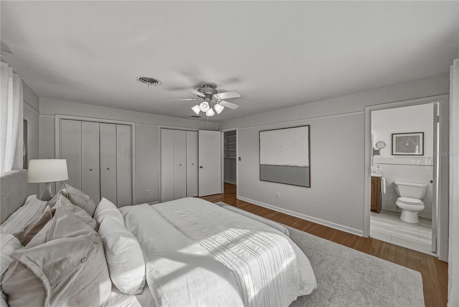 Image 24 of 74 For 2215 Woodbine Avenue