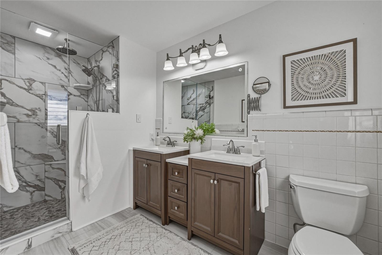 Image 25 of 74 For 2215 Woodbine Avenue