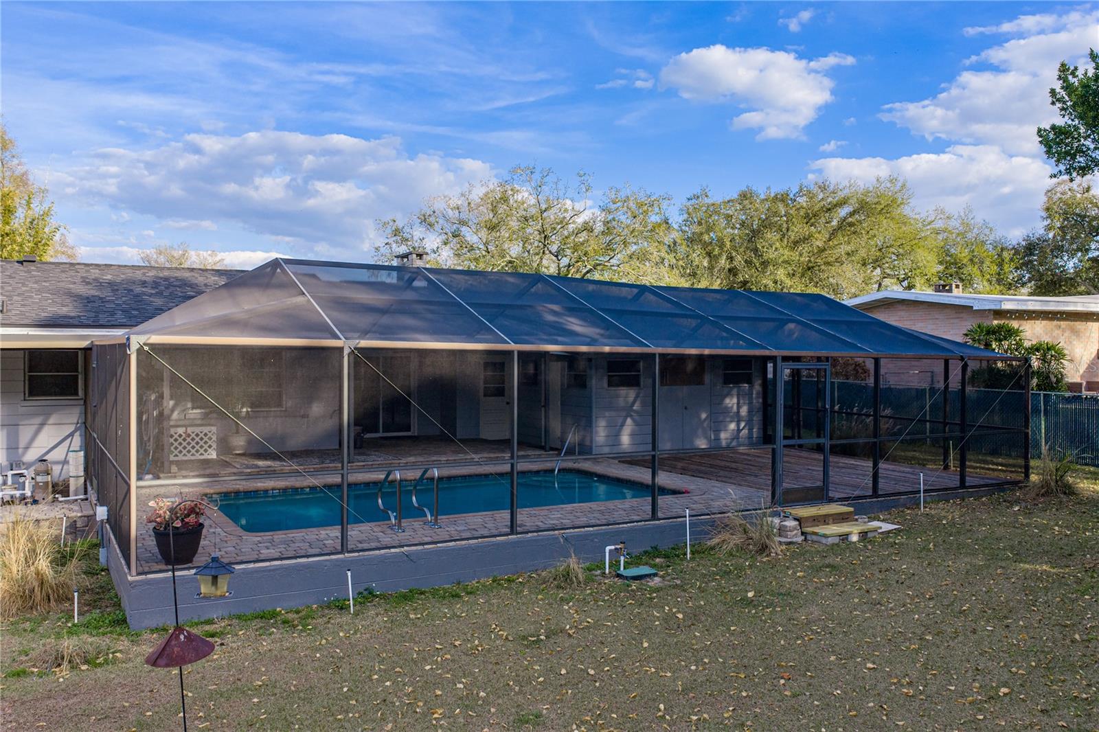 Image 48 of 74 For 2215 Woodbine Avenue