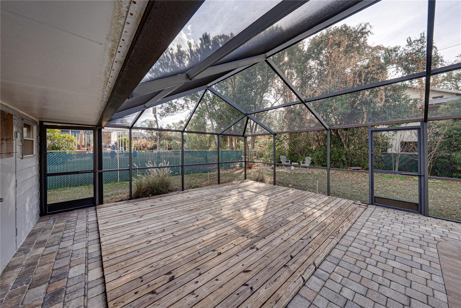 Image 59 of 74 For 2215 Woodbine Avenue