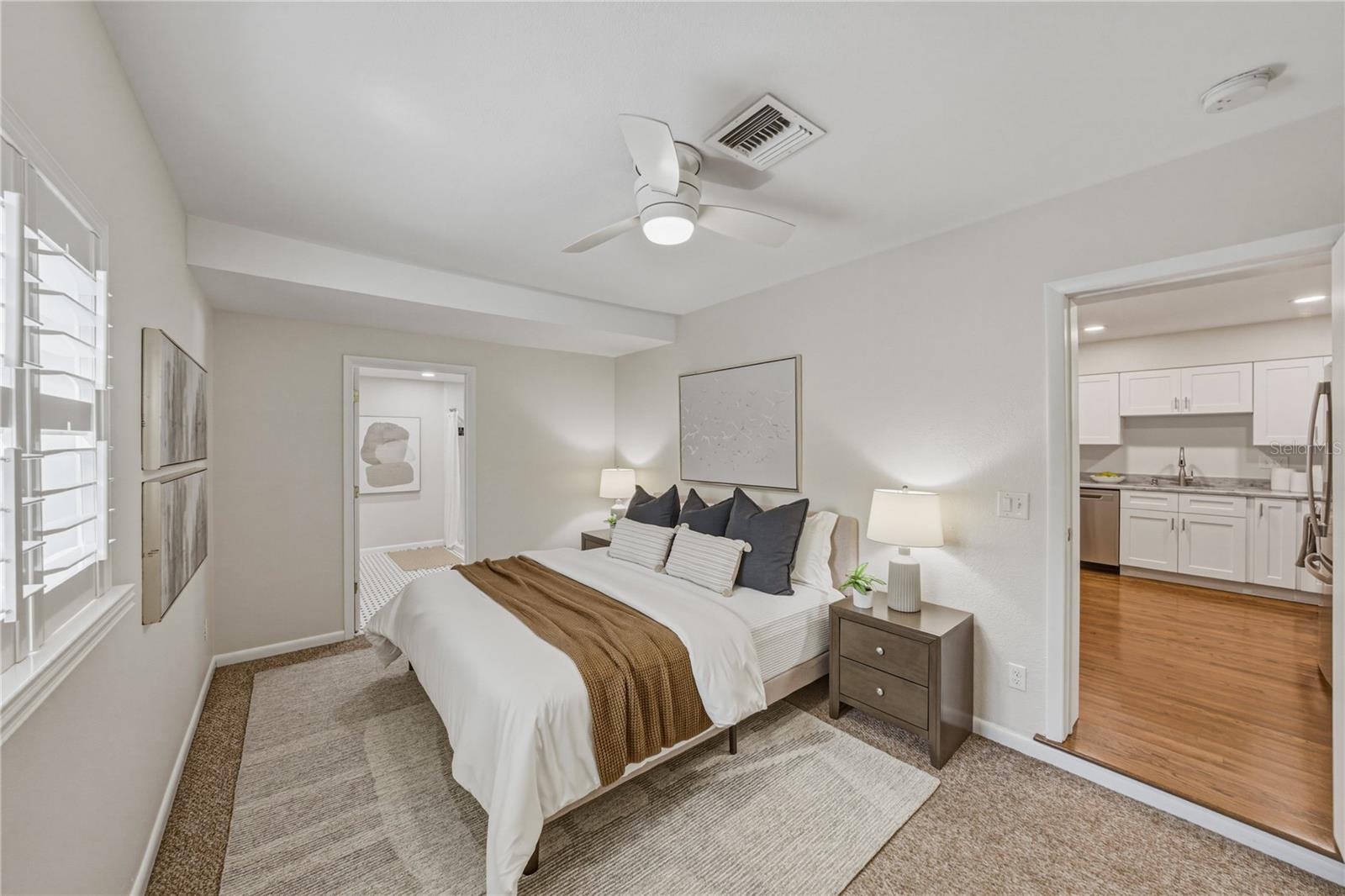 Image 19 of 69 For 1001 Euclid Avenue