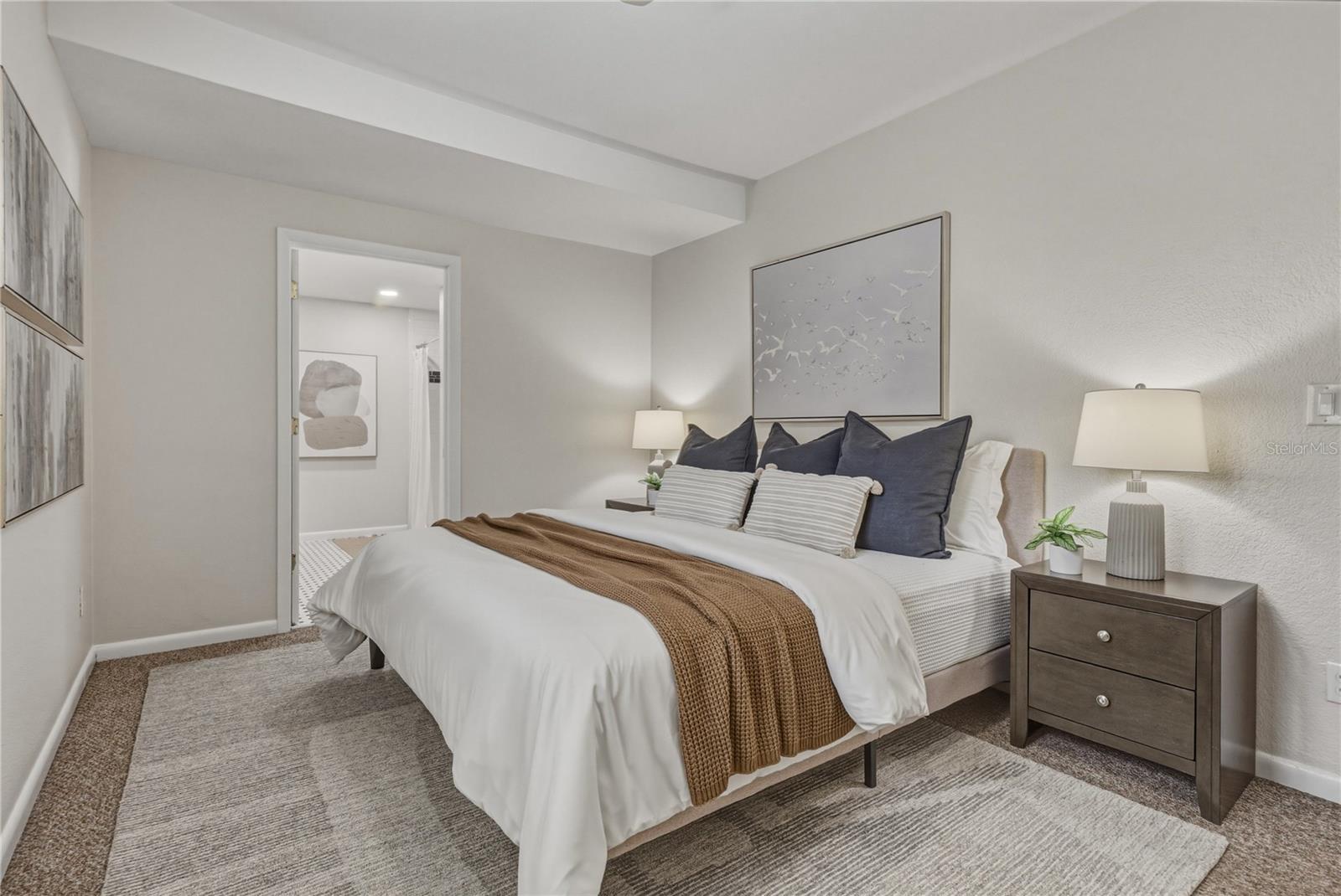 Image 20 of 69 For 1001 Euclid Avenue