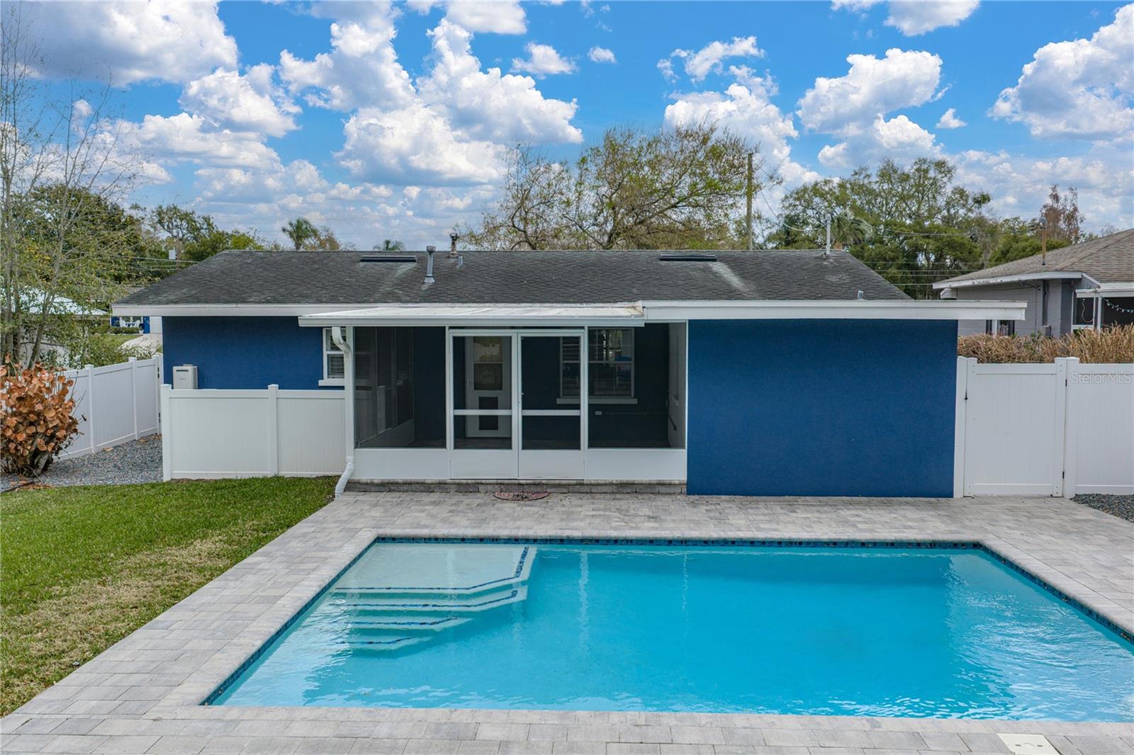 Image 39 of 69 For 1001 Euclid Avenue