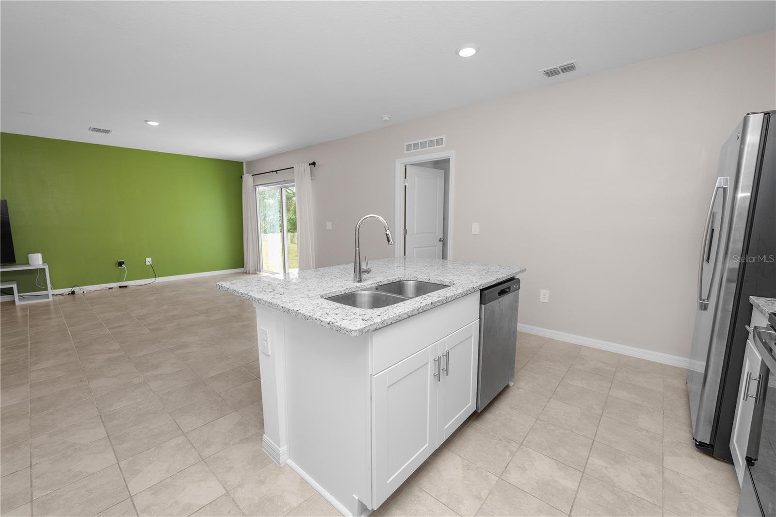 Image 14 of 53 For 326 Wayland Drive