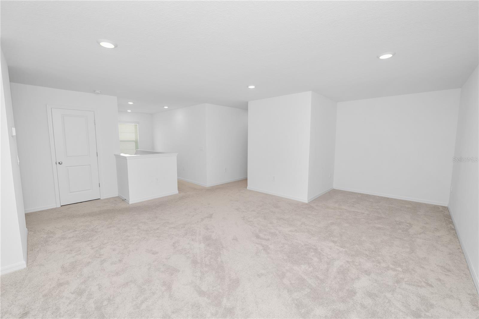 Image 26 of 53 For 326 Wayland Drive