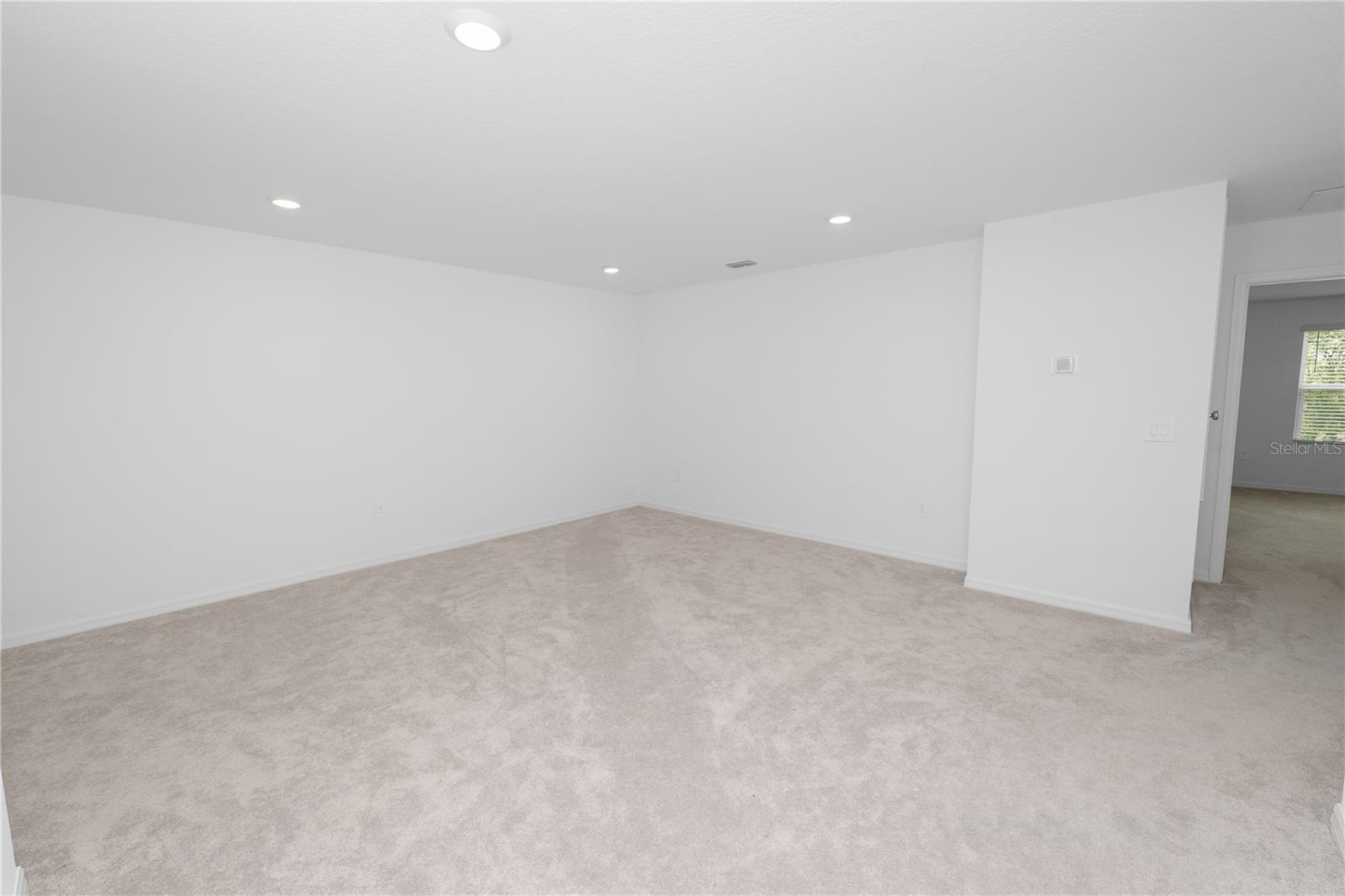 Image 27 of 53 For 326 Wayland Drive