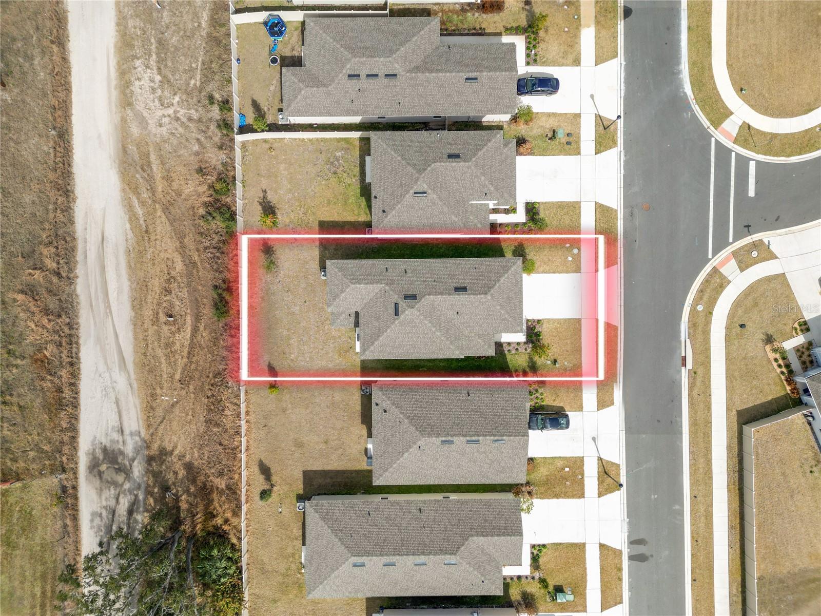 Image 4 of 53 For 326 Wayland Drive