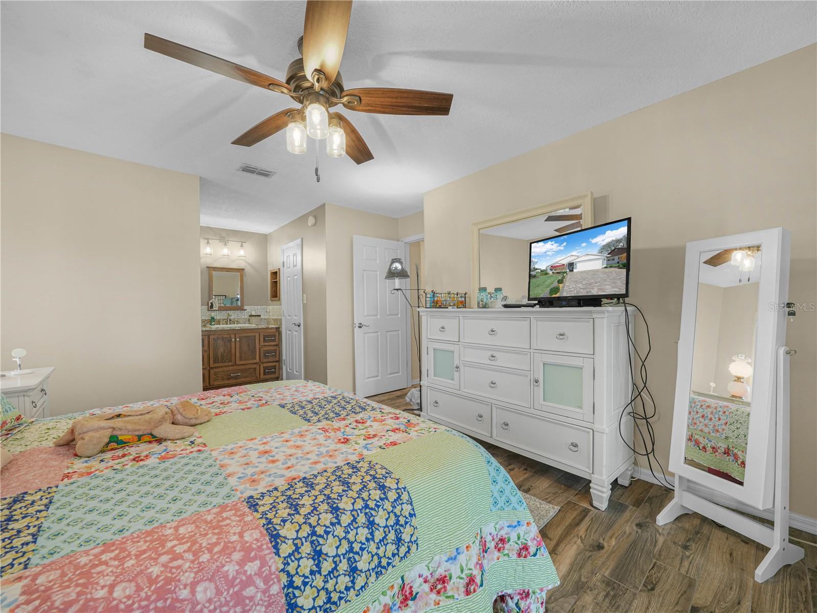 Image 14 of 27 For 6093 Seagull Lane