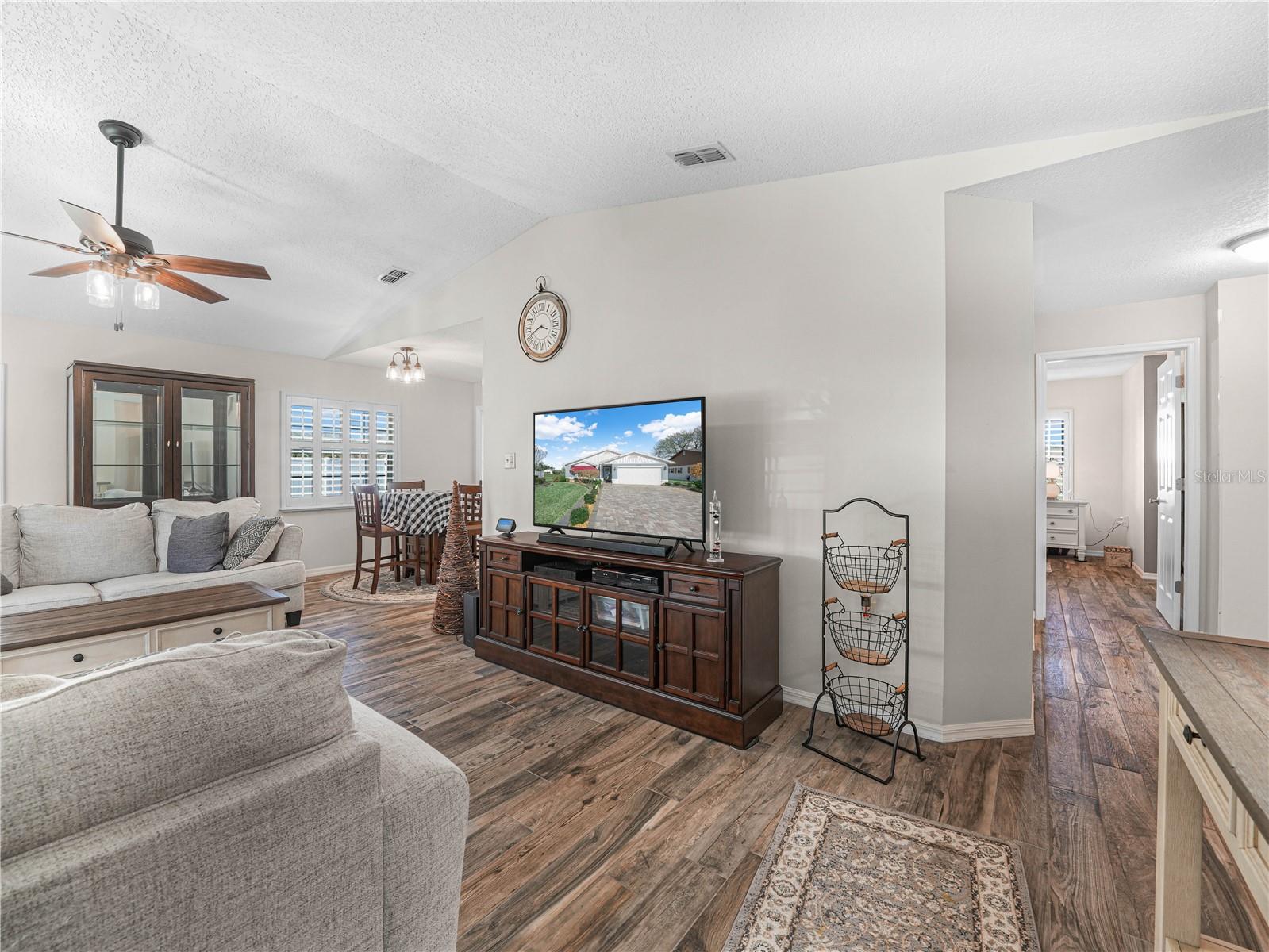 Image 5 of 27 For 6093 Seagull Lane