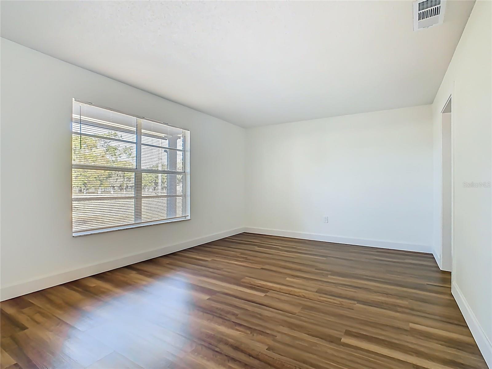 Image 9 of 47 For 6129 Green Road