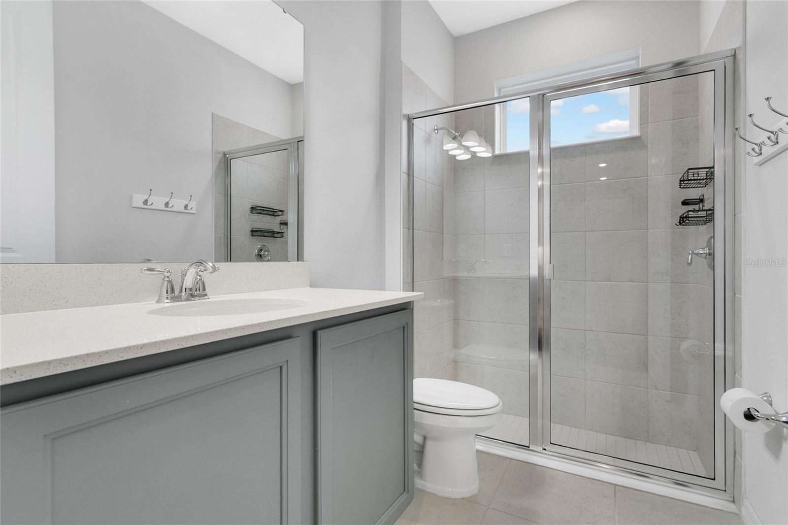 Image 21 of 28 For 17049 Seville Orange Road