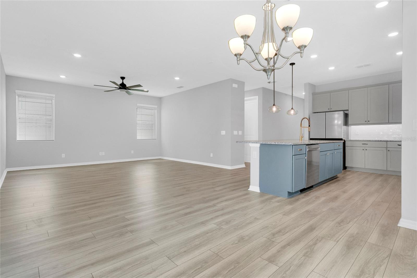 Image 5 of 28 For 17049 Seville Orange Road