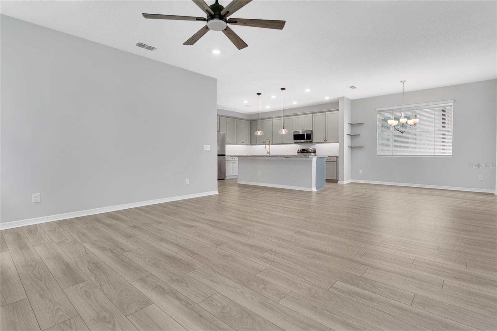 Image 6 of 28 For 17049 Seville Orange Road