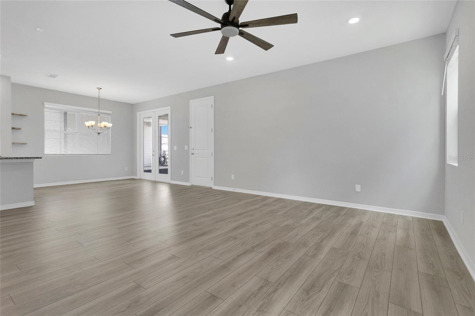 Image 9 of 28 For 17049 Seville Orange Road