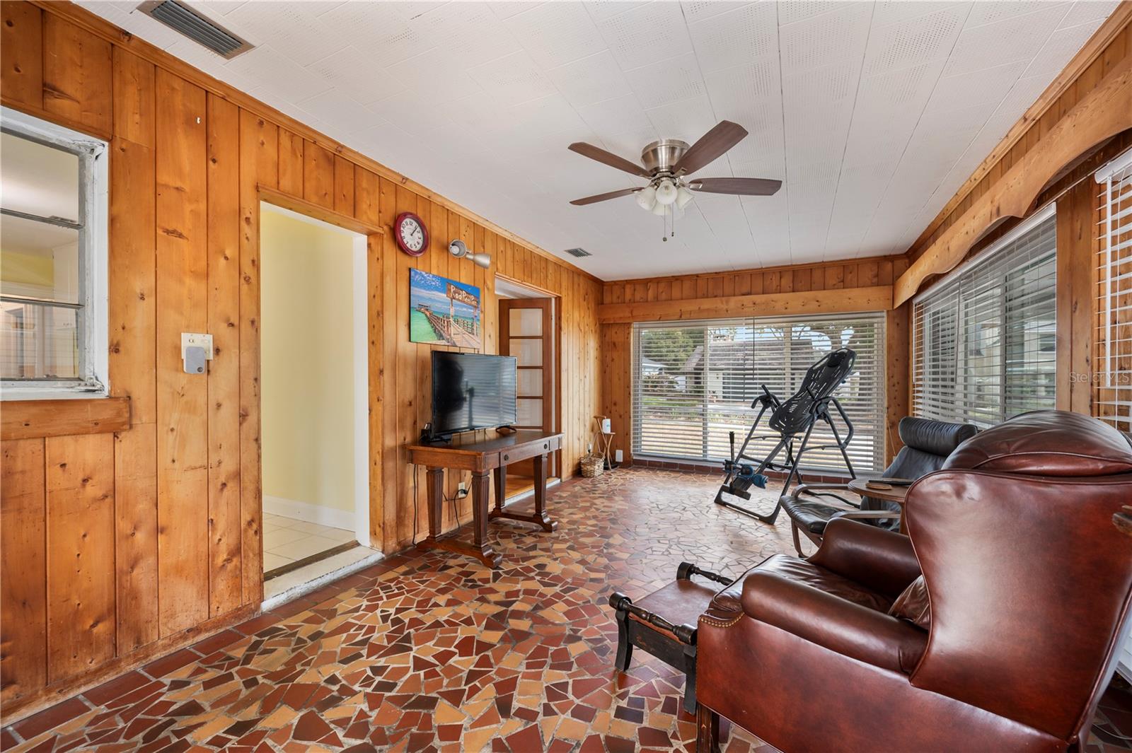 Image 10 of 34 For 2115 Eden Parkway