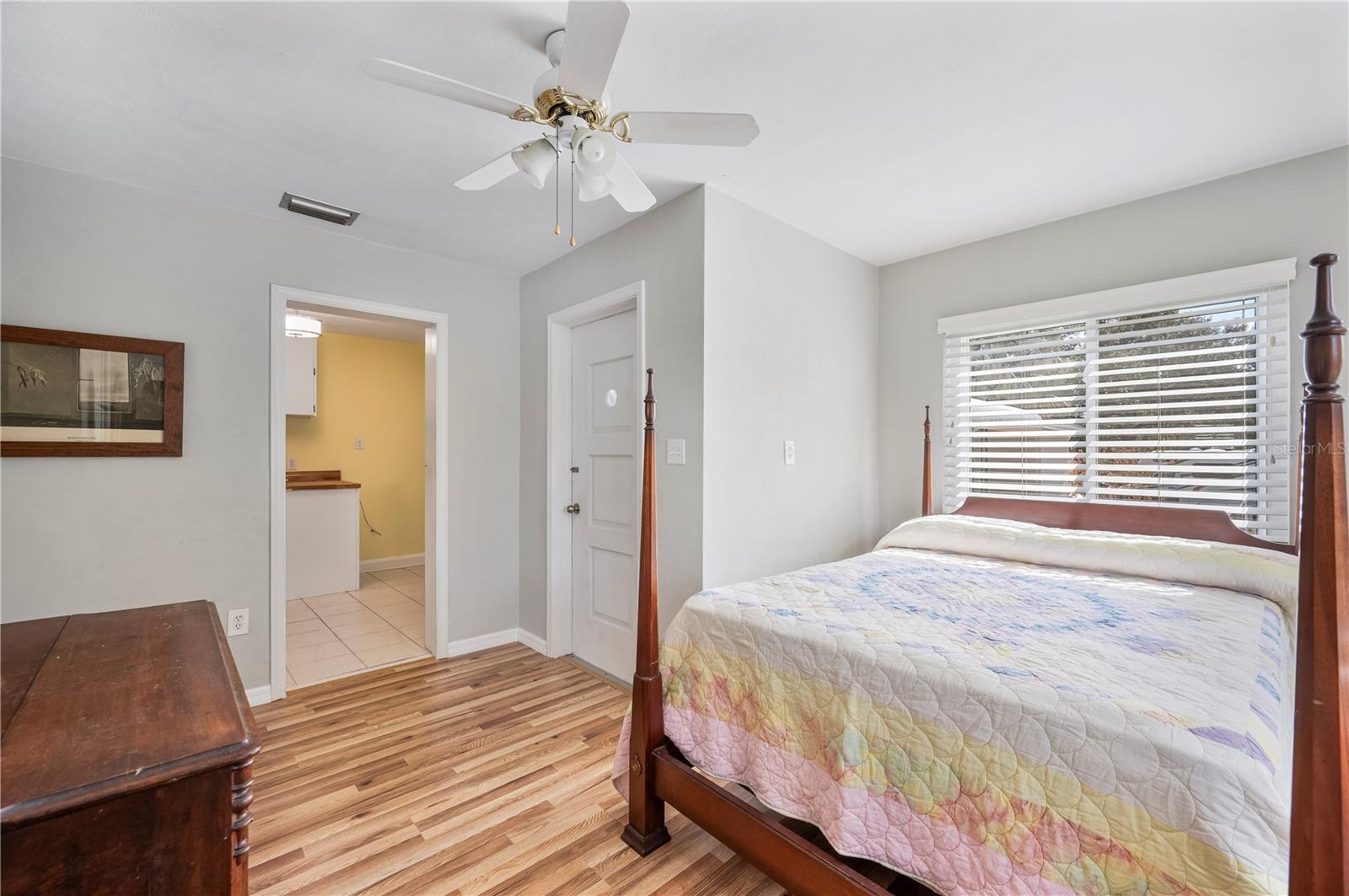 Image 16 of 34 For 2115 Eden Parkway