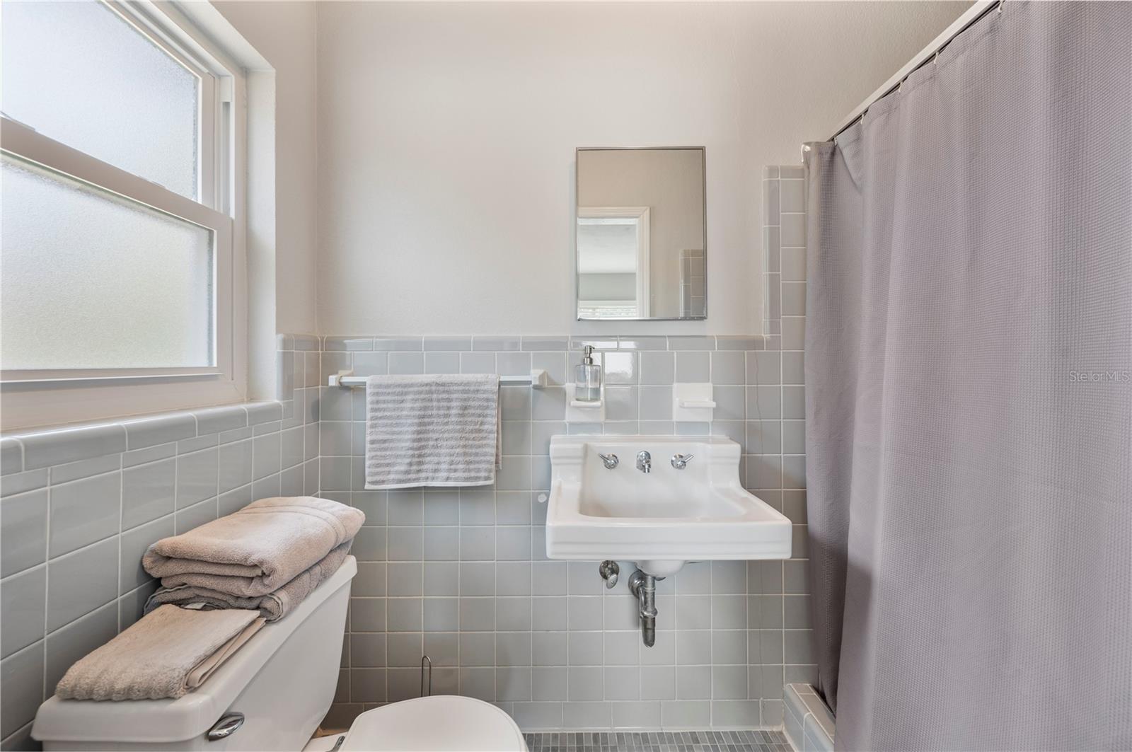 Image 17 of 34 For 2115 Eden Parkway