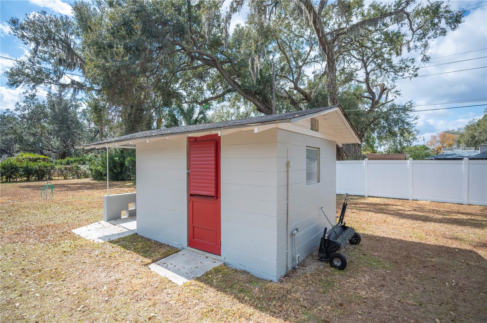 Image 24 of 34 For 2115 Eden Parkway