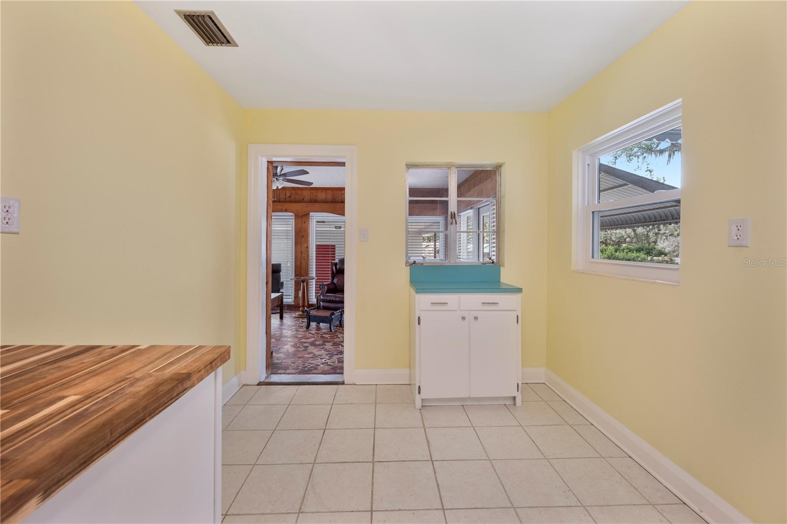 Image 8 of 34 For 2115 Eden Parkway