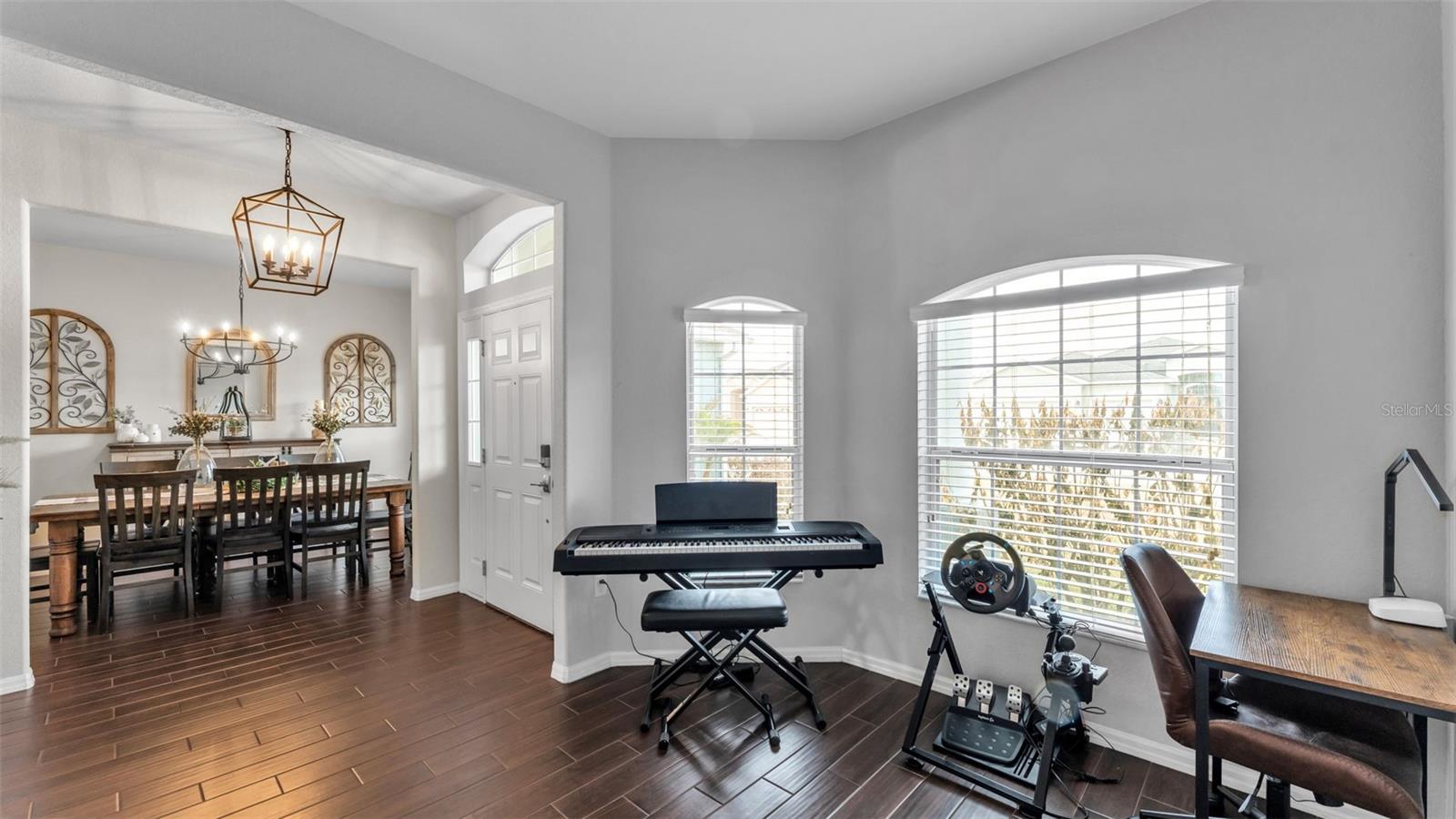 Image 13 of 55 For 2821 Sheldon Street