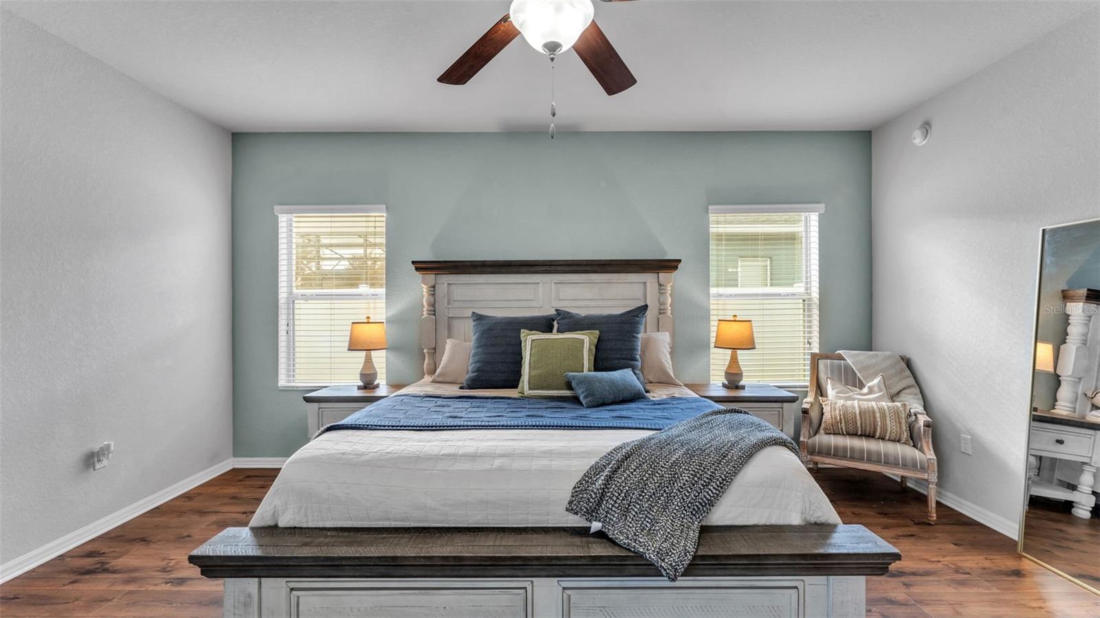 Image 24 of 55 For 2821 Sheldon Street