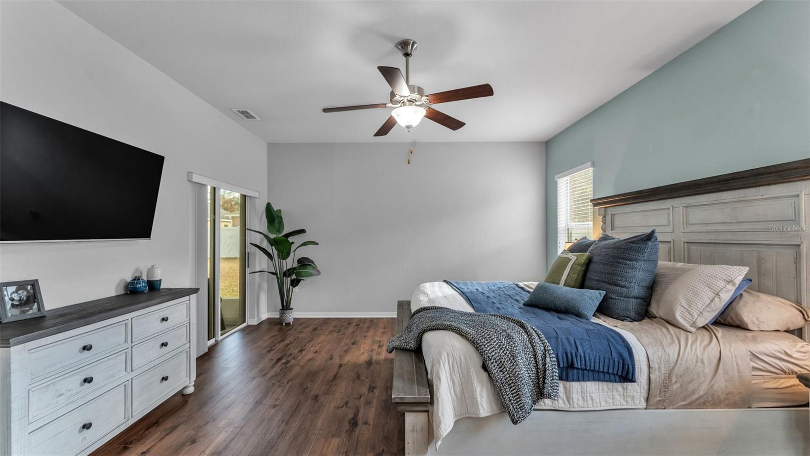 Image 26 of 55 For 2821 Sheldon Street