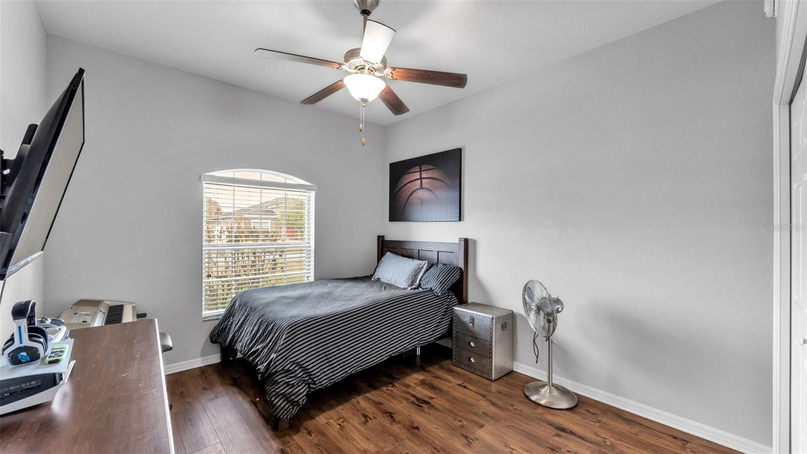 Image 40 of 55 For 2821 Sheldon Street