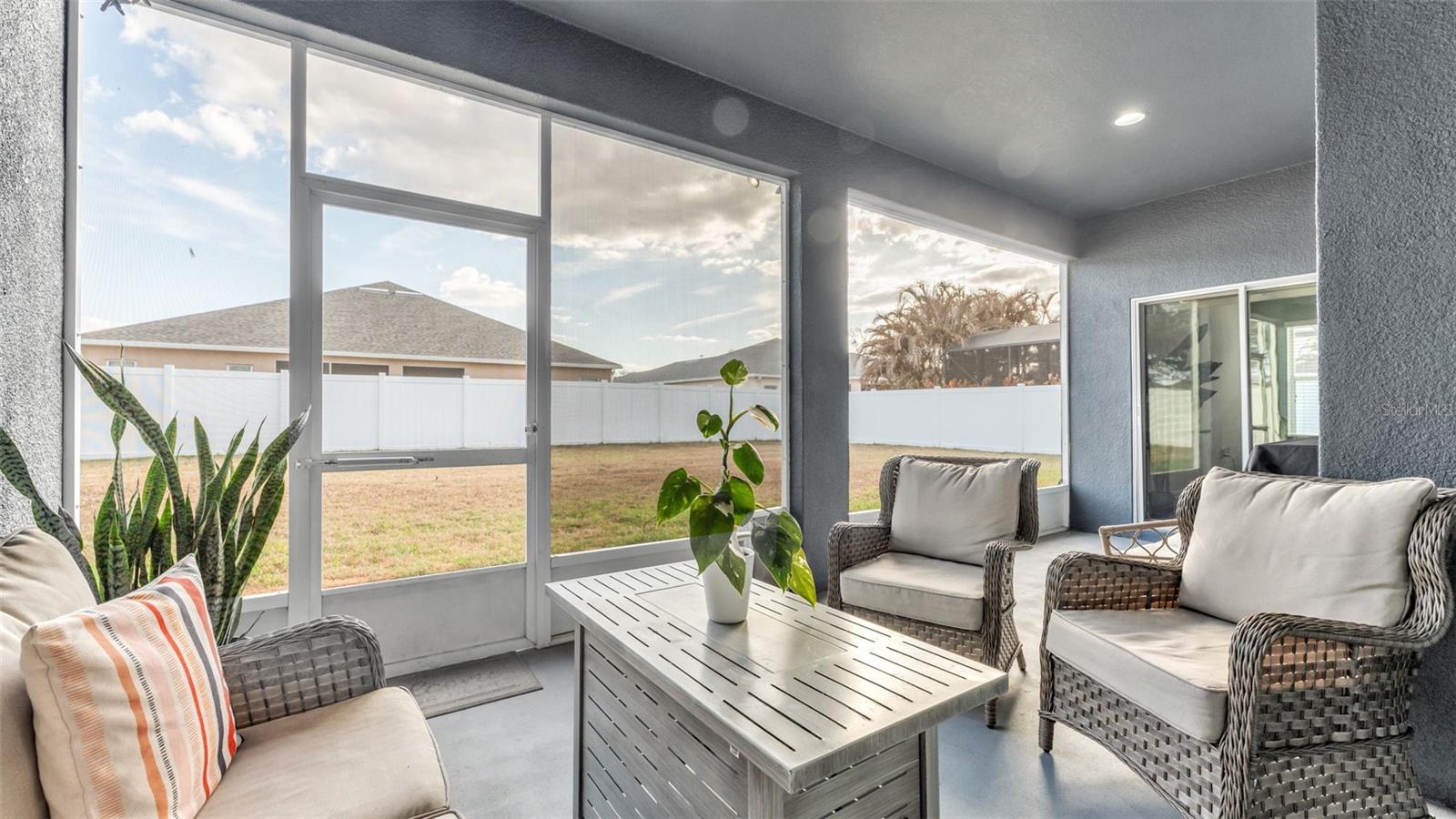 Image 43 of 55 For 2821 Sheldon Street