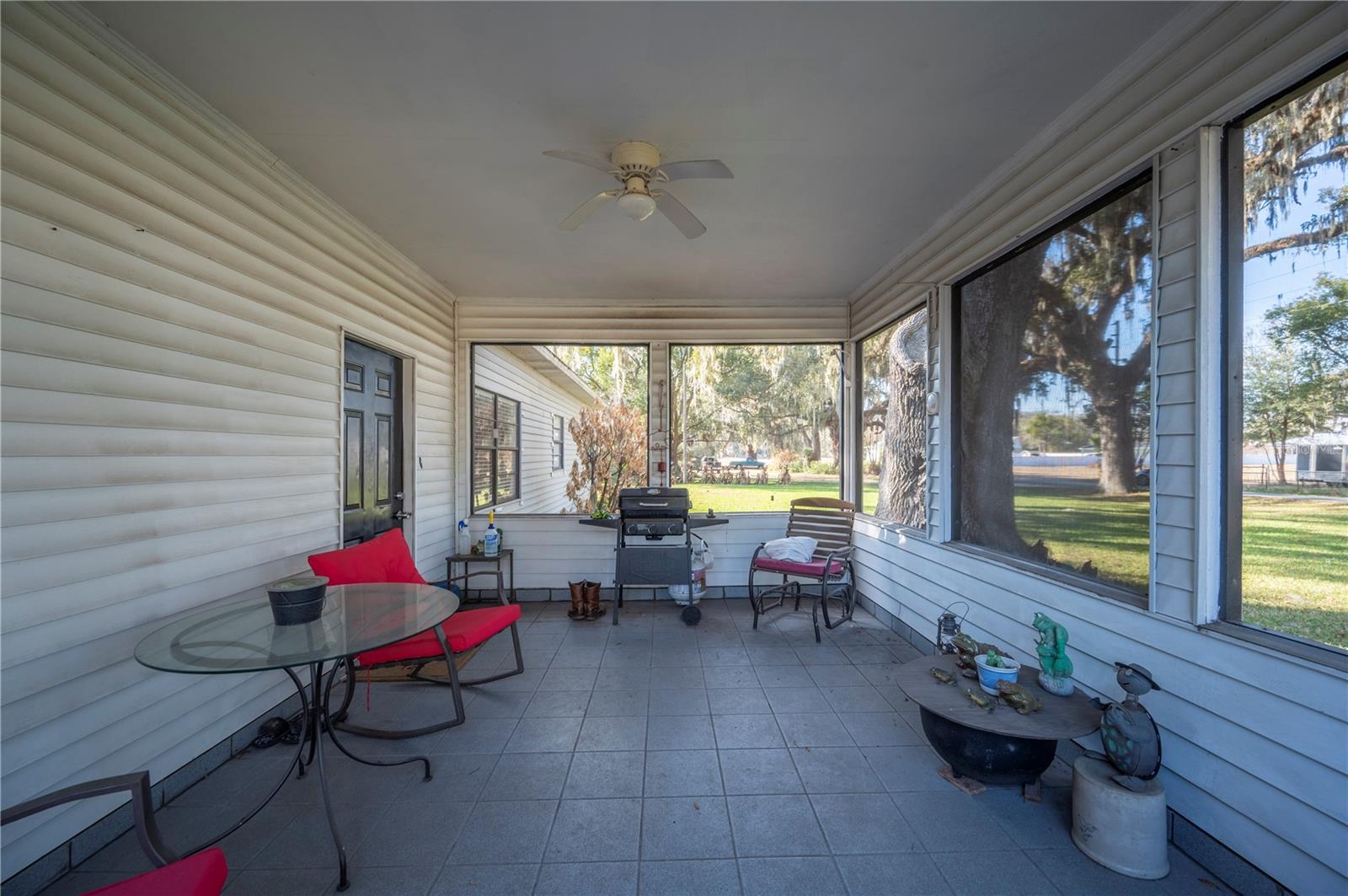 Image 4 of 23 For 516 Mimosa Avenue