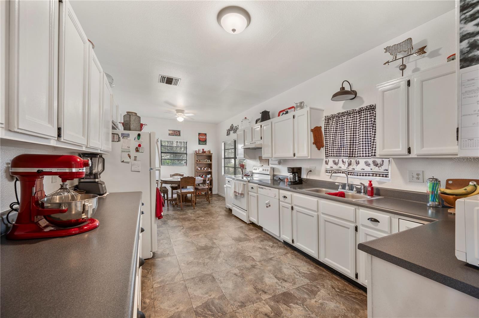 Image 9 of 23 For 516 Mimosa Avenue