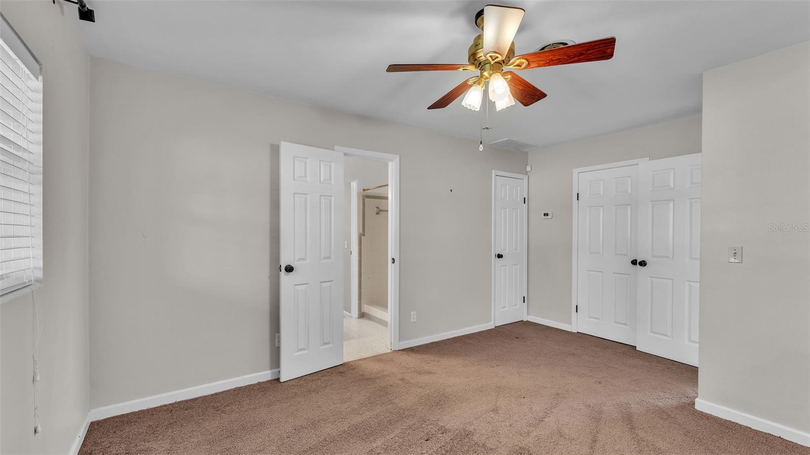 Image 22 of 58 For 274 Paradise Island Drive