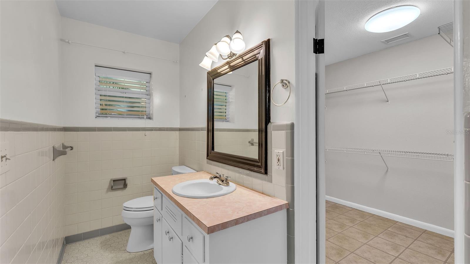 Image 24 of 58 For 274 Paradise Island Drive