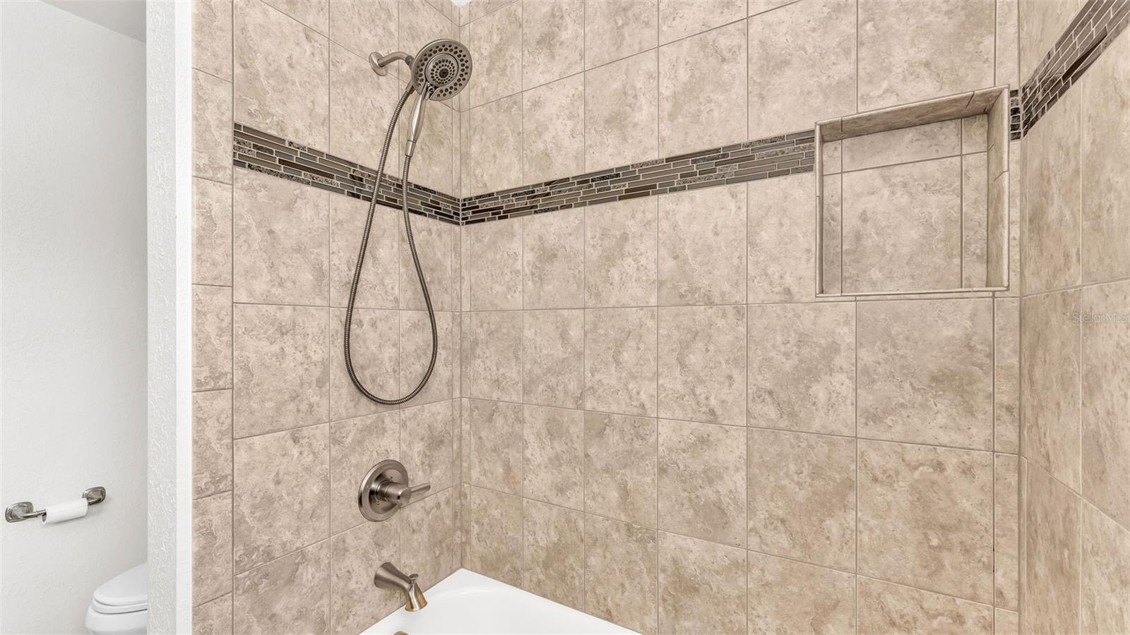 Image 31 of 58 For 274 Paradise Island Drive