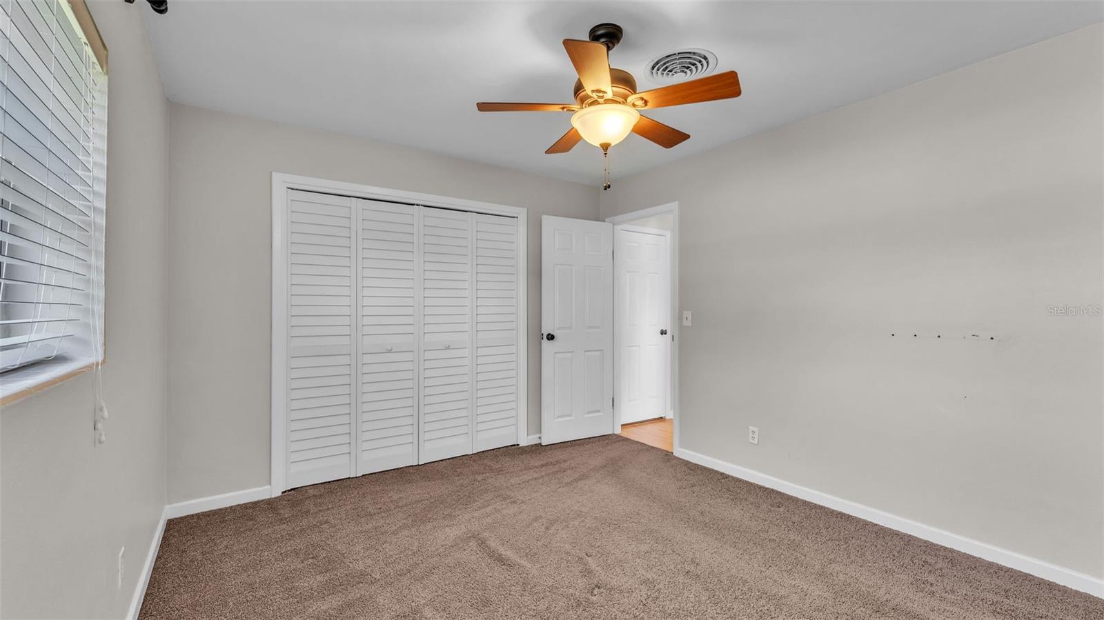 Image 33 of 58 For 274 Paradise Island Drive