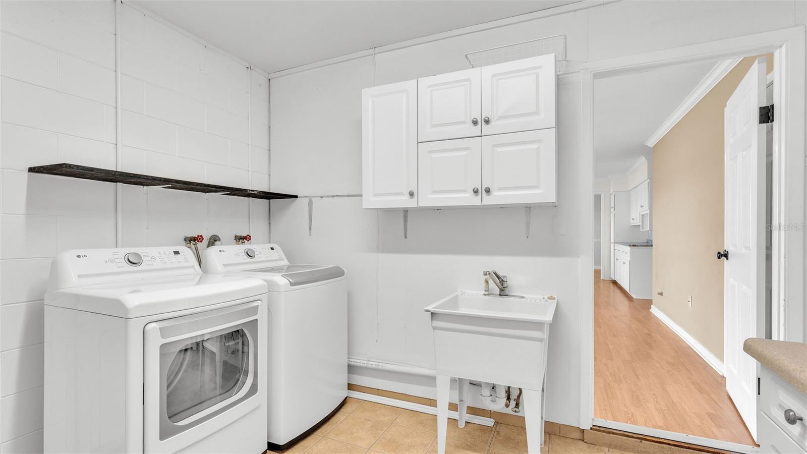 Image 34 of 58 For 274 Paradise Island Drive