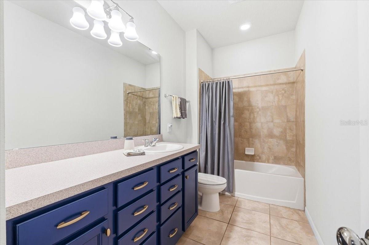 Image 13 of 40 For 8662 Rindge Road