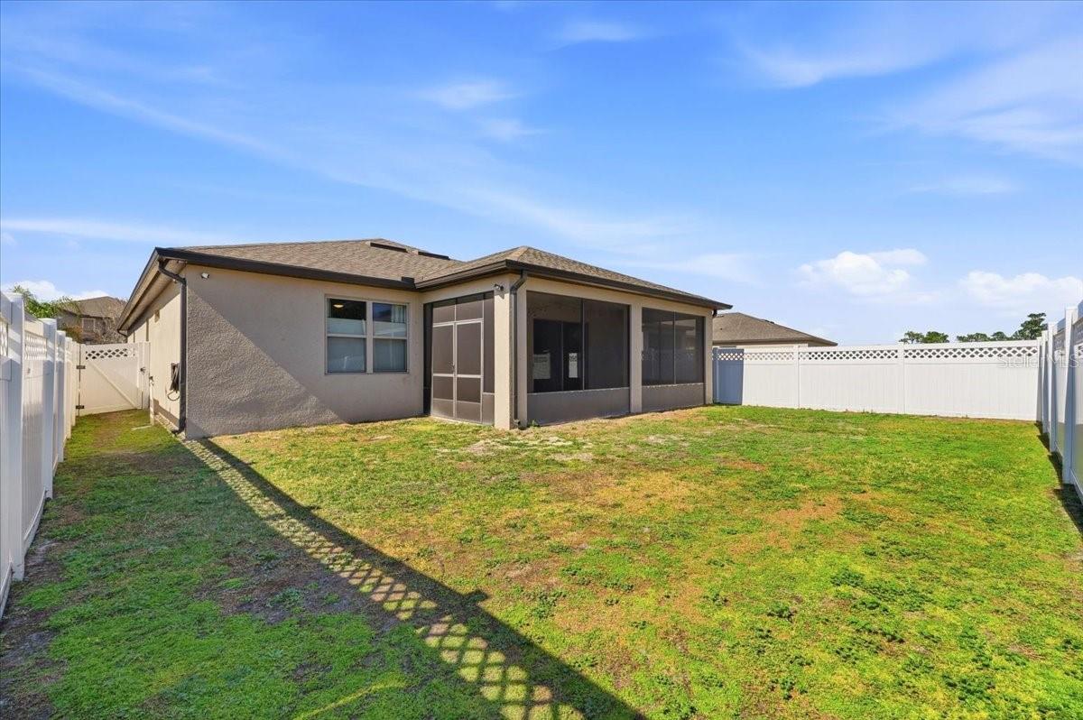 Image 31 of 40 For 8662 Rindge Road