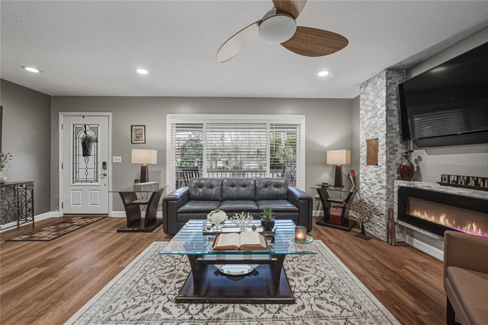 Image 15 of 61 For 405 Lake Ned Road