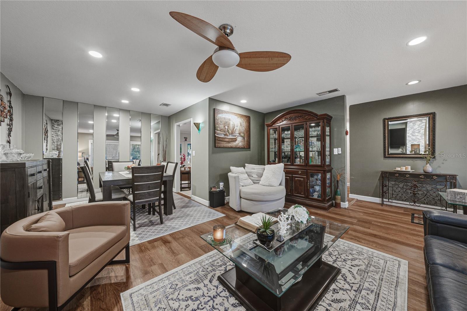 Image 17 of 61 For 405 Lake Ned Road